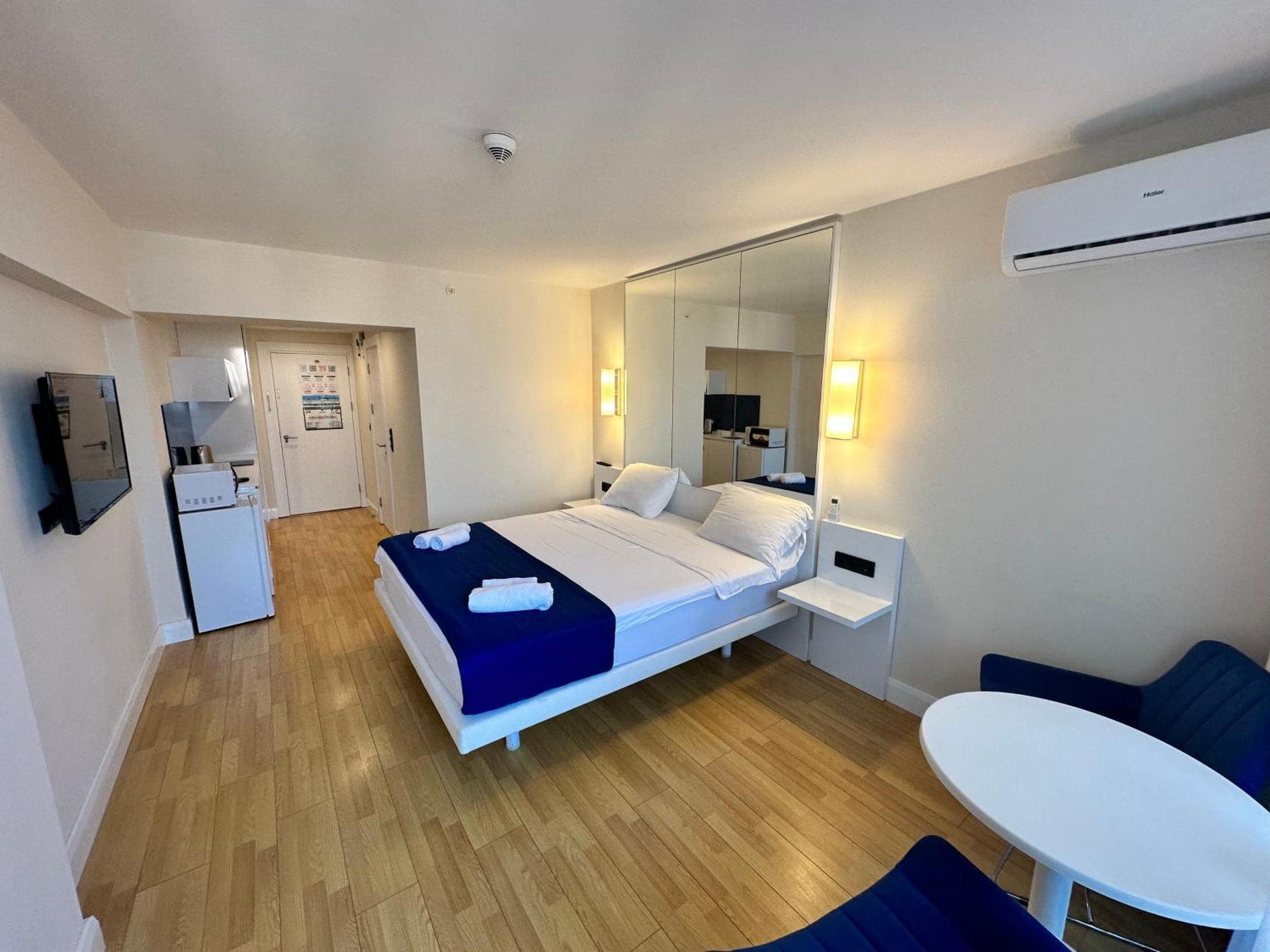 Orbi Lux Studio Batumi Luaran gambar