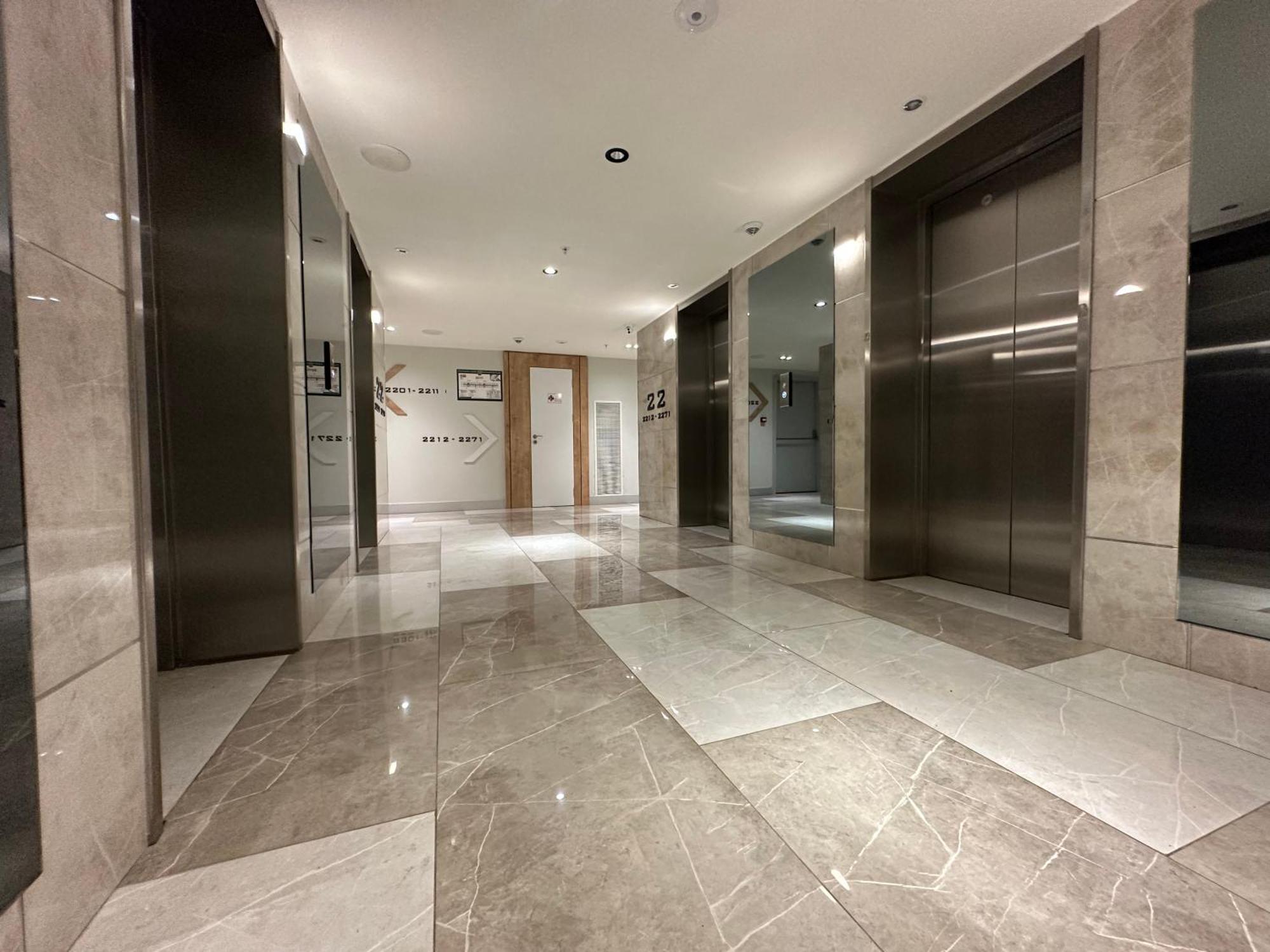 Orbi Lux Studio Batumi Luaran gambar